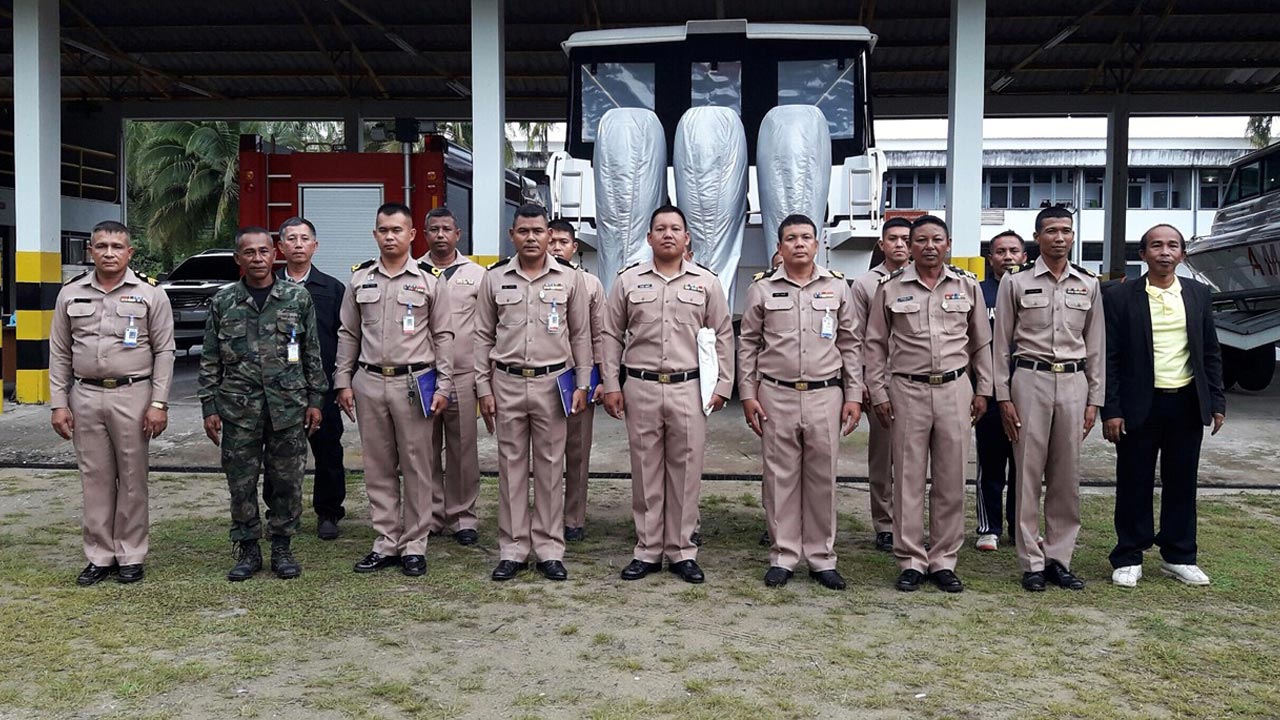 เรียนการซ่อมบำรุงและขับเรือสปีดโบ๊ท